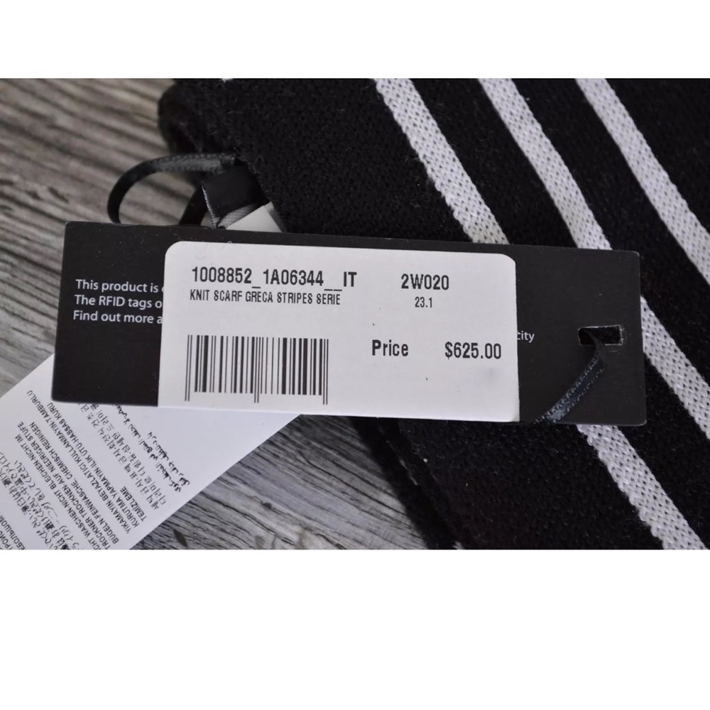 Versace La Greca Greek Key Long Scarf in Black and White Wool Unisex - Picture 3 of 8